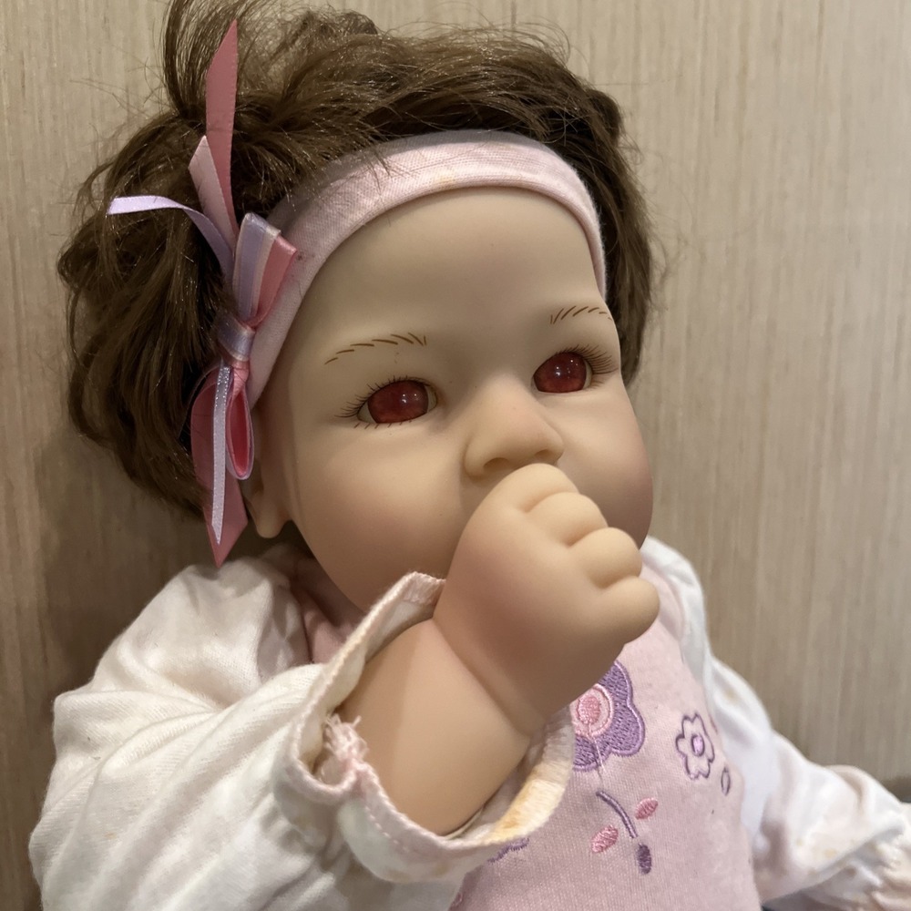 2002 Lee Middleton Reva Schick Doll Red/Pink Eyes 17" LTP Skylar Vinyl Thumb